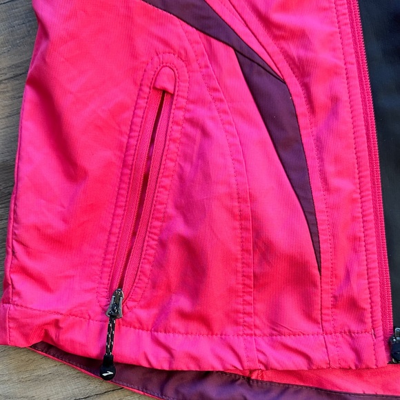 Brooks Running Tech Jacket - Picture 6 of 6